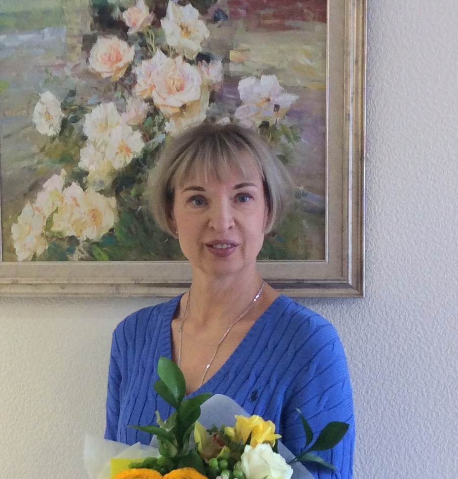 Елена Комарова